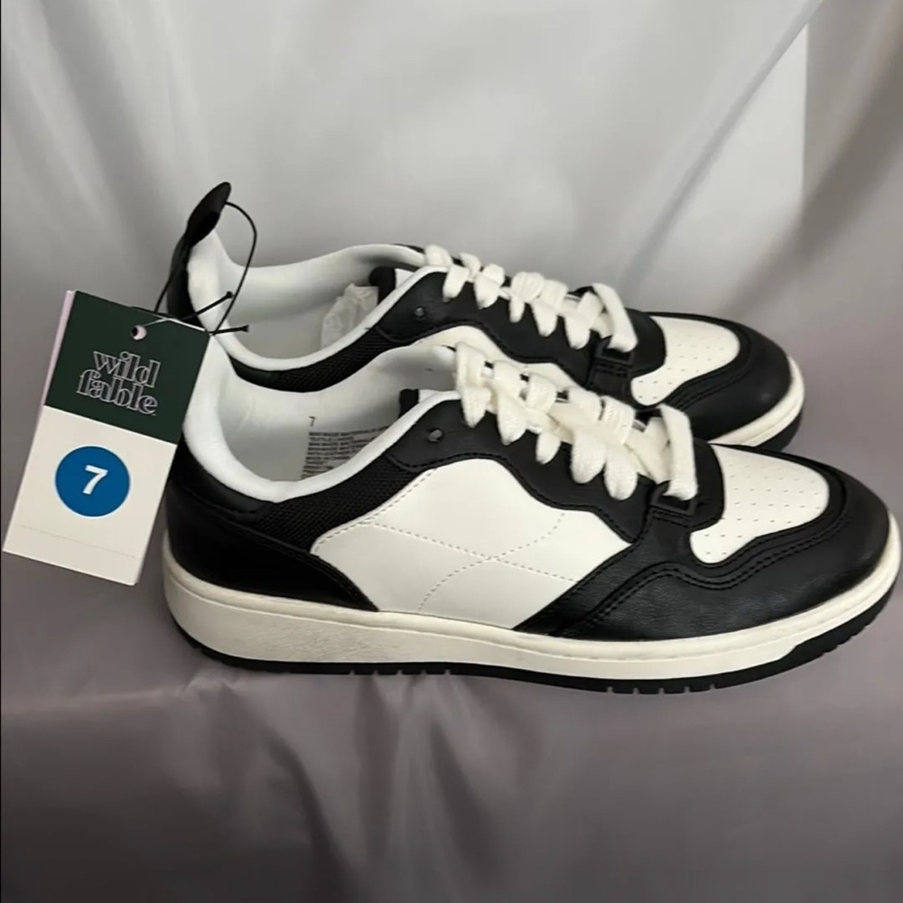 Women's Netty Fashion Sneakers with Memory Foam Insole - Wild Fable™ Black 7 - Picture 5 of 5